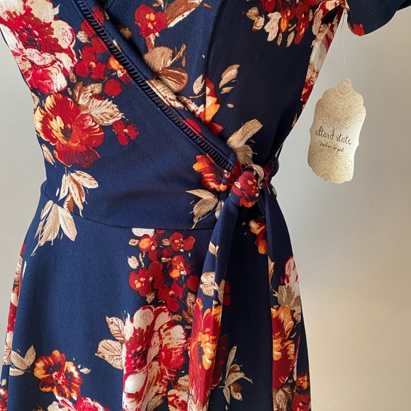 Altar’d State Mila Multi Navy Floral Dress - Picture 5 of 10